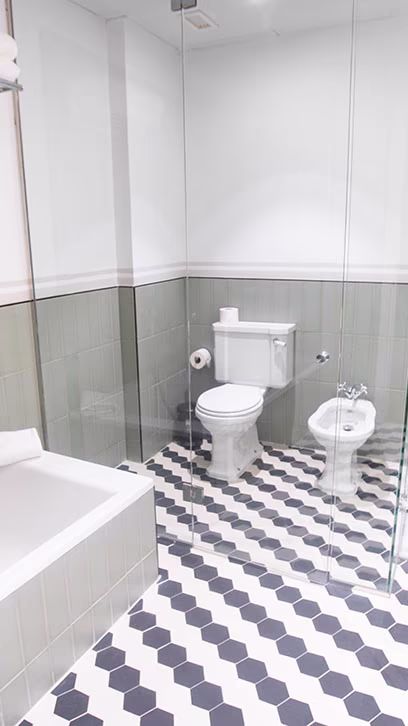 A unique blend of modernity and historic elegance 4